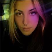 Profesora de dibujo jóven y eficaz. Con experiencia en el área del arte desde siempre, y estudios relacionados con ello (Bachillerato Artes Plásticas)